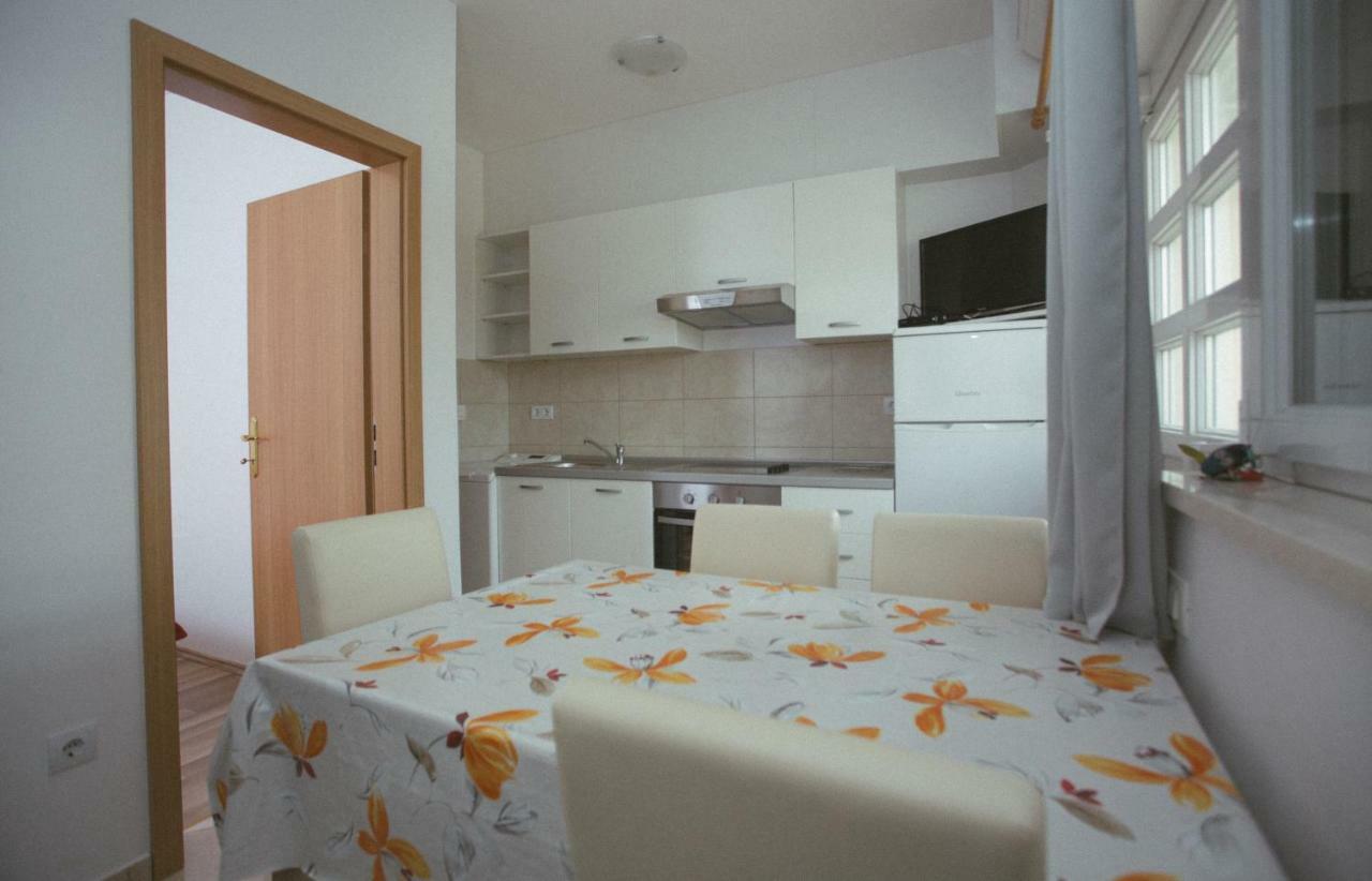 Apartment Ribica Kaštela 外观 照片